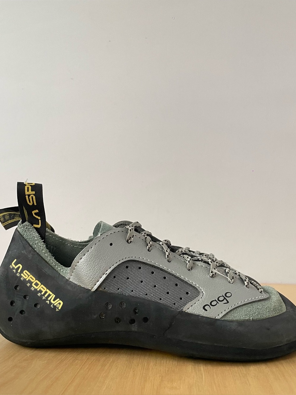 La Sportiva Nago Rock Climbing Shoes | EU 38.5